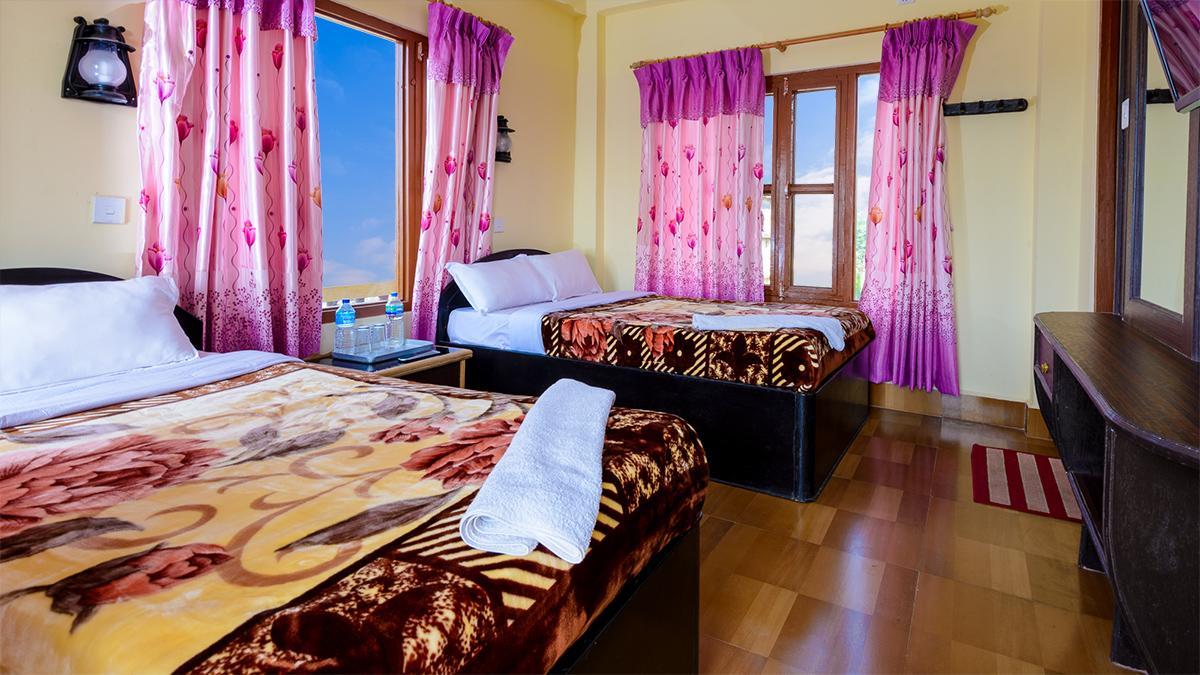 Hotel Nature Heritage Chitwan Esterno foto